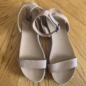 Lucky Brand Sandals tan colour perfect condition size 11